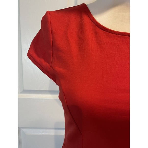 Lulus Red Scalloped Hem Cap Sleeve Dress Womens S Valentines Day Flirty Fun Zip - Picture 4 of 9